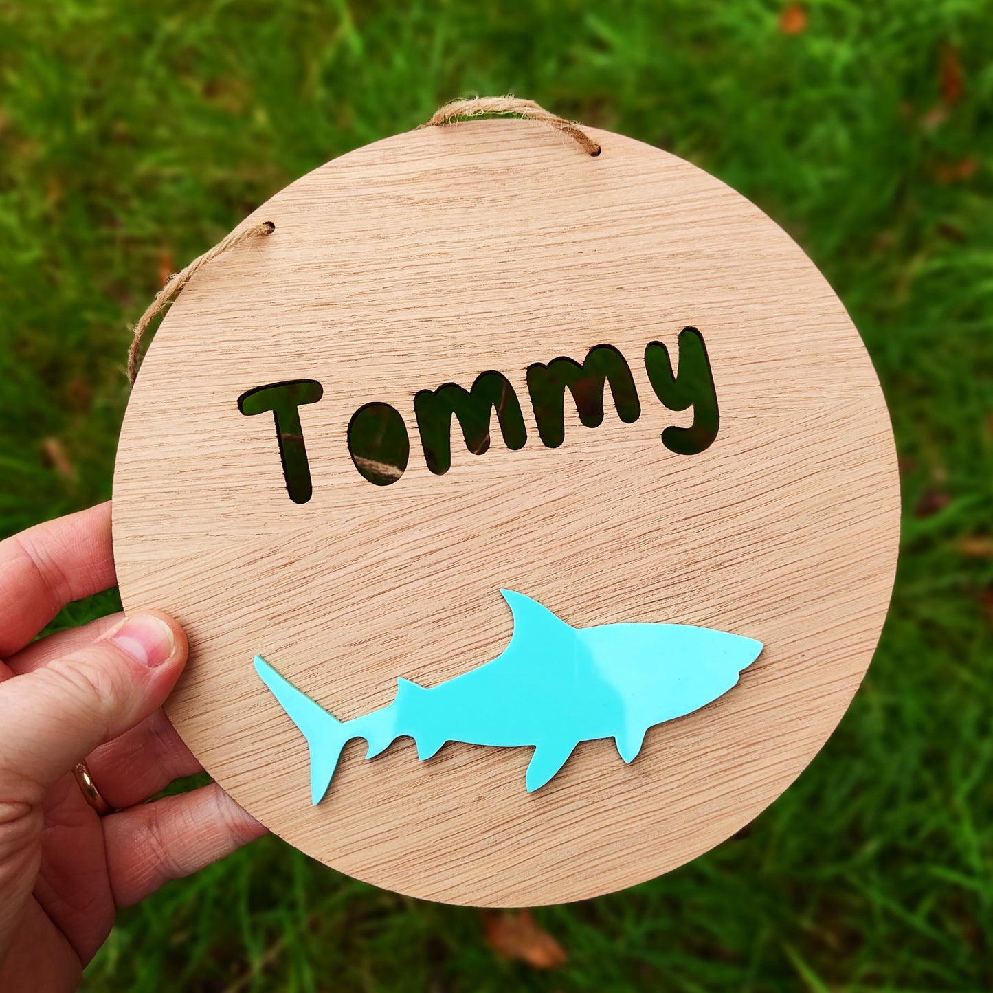 Personalised Shark Name Sign – Custom Ocean-Themed Bedroom Wall Hanging, Kids Room Décor